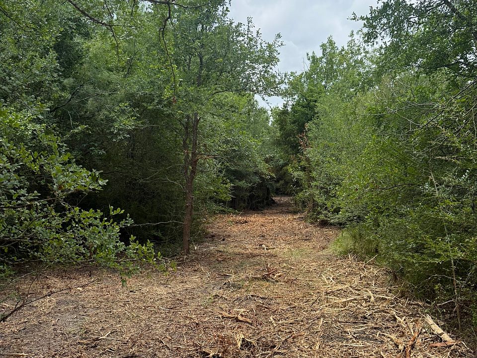 1st image of 2 McKnight Rd