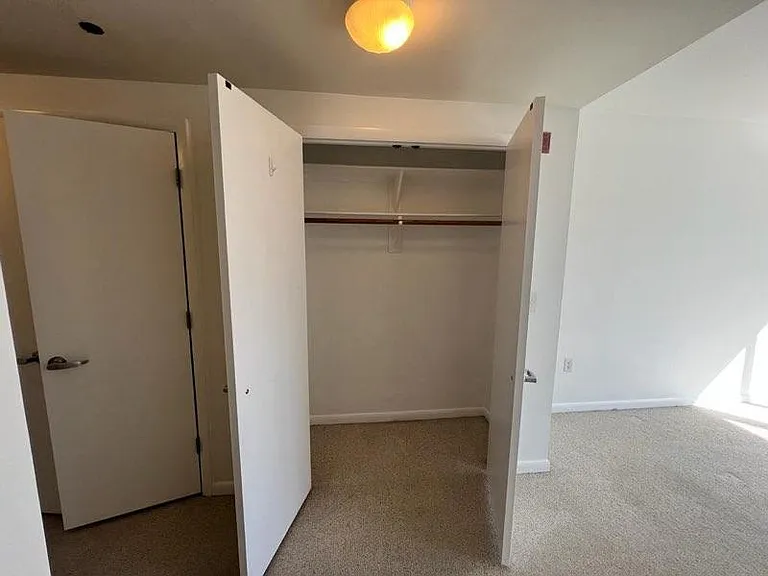 350 G St SW #526 — Photo 9
