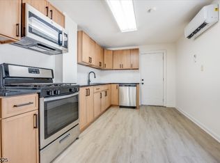 6 Dey St FLOOR 1, Montclair, NJ 07042