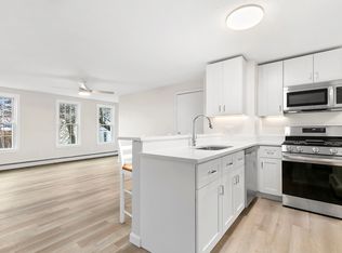 324 W 3rd St #1, South Boston, MA 02127
