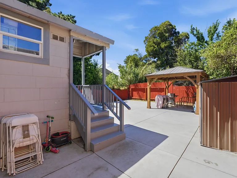 5745 Holway Ct — Photo 12