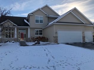 9706 Gander Ln, Minnetrista, MN 55375