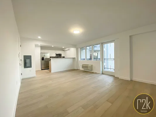 Rented by Realty 2000 Corp | media 3