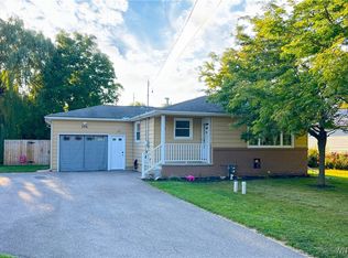 356 Seneca Pl, Lancaster, NY 14086