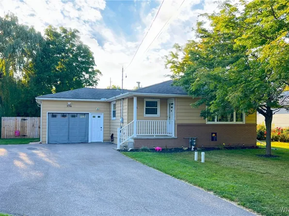 356 Seneca Pl, Lancaster, NY 14086