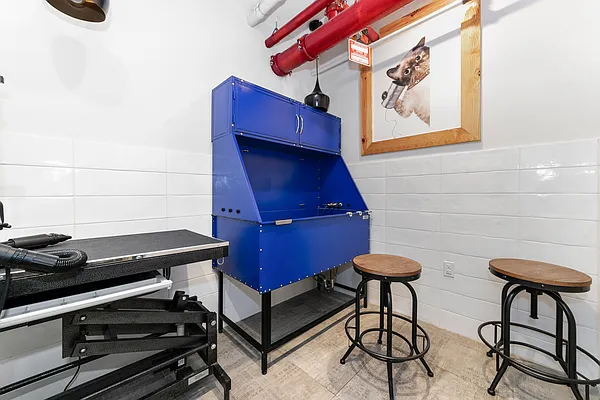 Rented by MNS | media 88