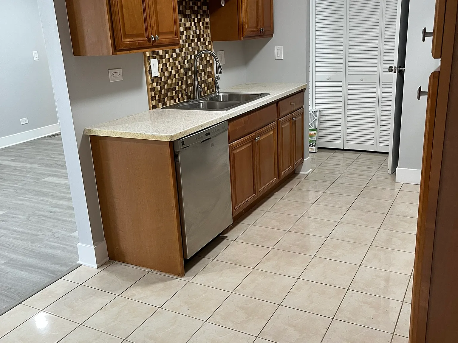 2205 Cardinal Ct — Photo 4