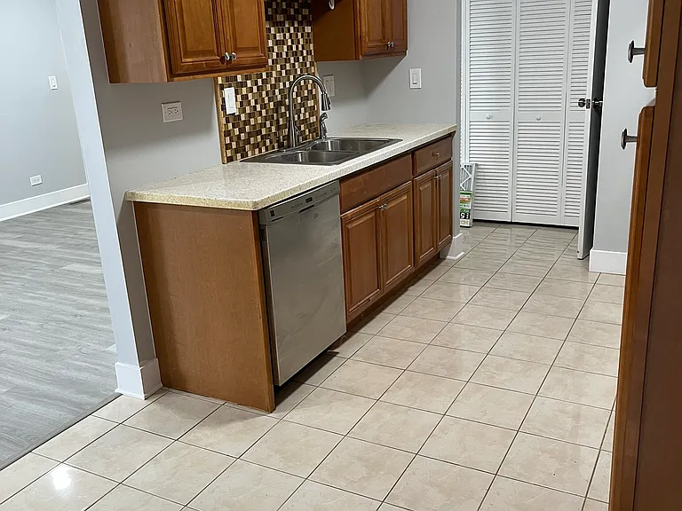 2205 Cardinal Ct — Photo 4
