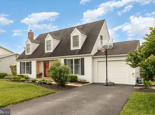 5727 Meadowbrook Dr, Harrisburg, PA 17112