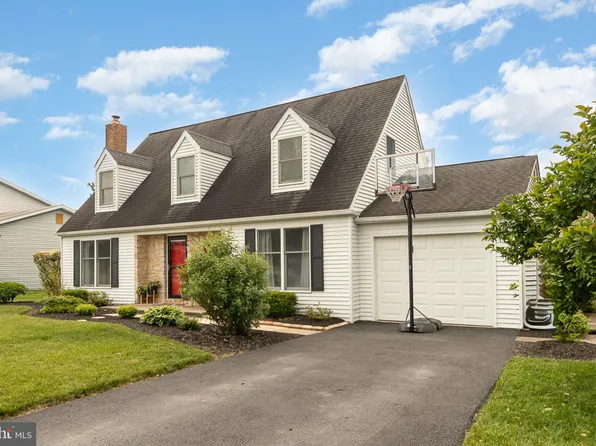 5727 Meadowbrook Dr, Harrisburg, PA 17112