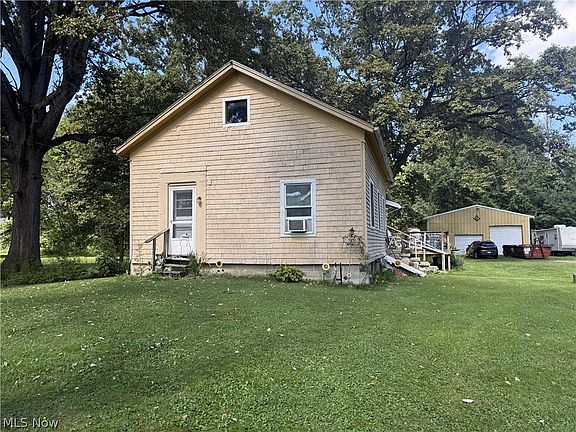 2nd image of 6887 Tallmadge Rd