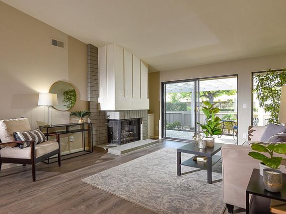 3rd image of 1116 Silver Oak Ct