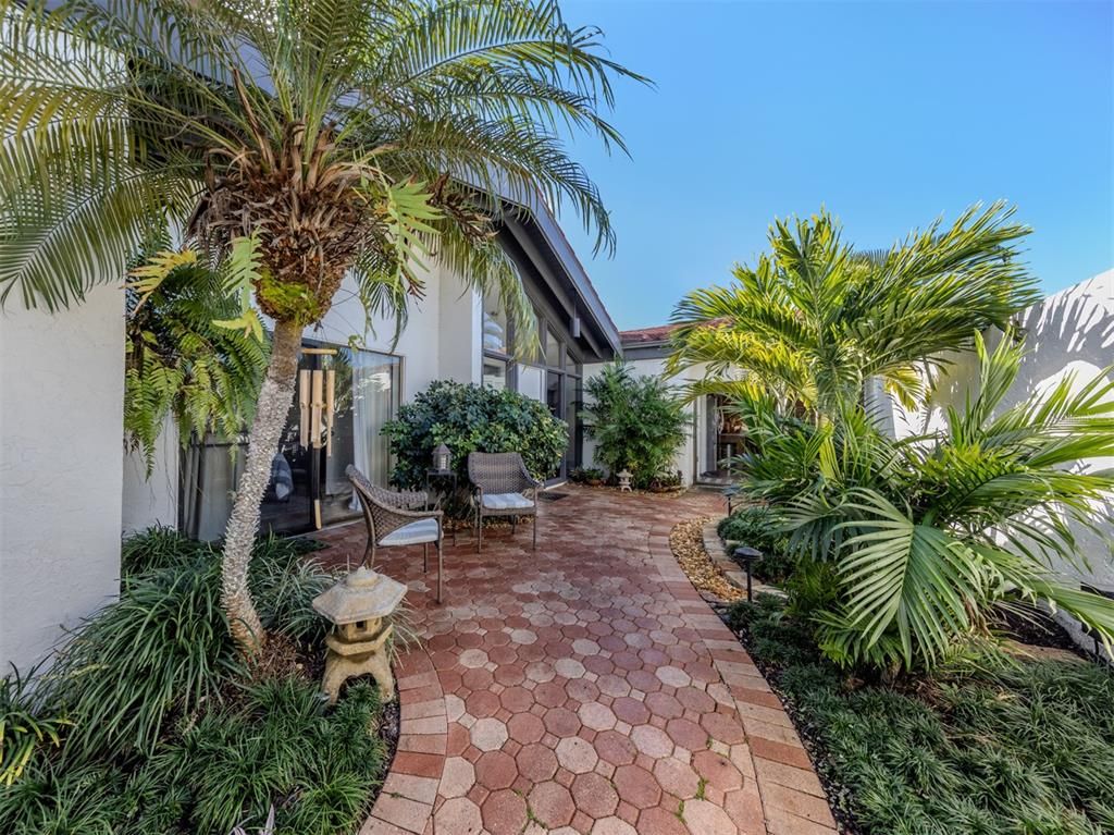 786 Sarabay Rd #19, Osprey, FL - View 3