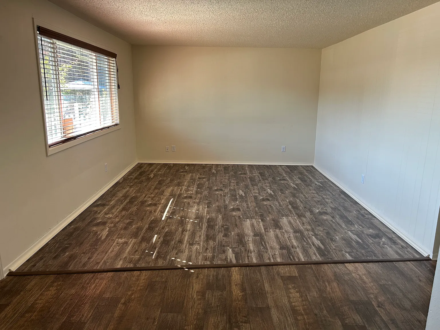 2 bed, 800 sqft, $1,200 — Photo 4