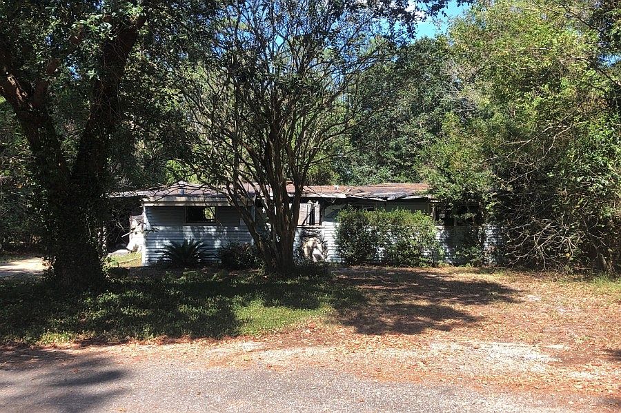 1st image of 450 Herron Villa Pl