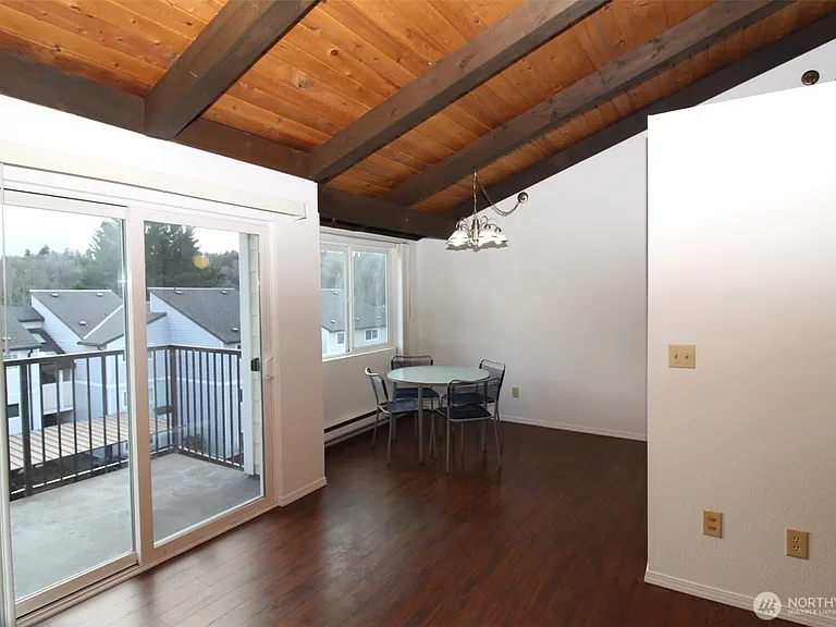 15210 Macadam Rd S #D304 — Photo 2