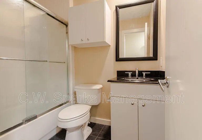 2724 Shelby Ave — Photo 16