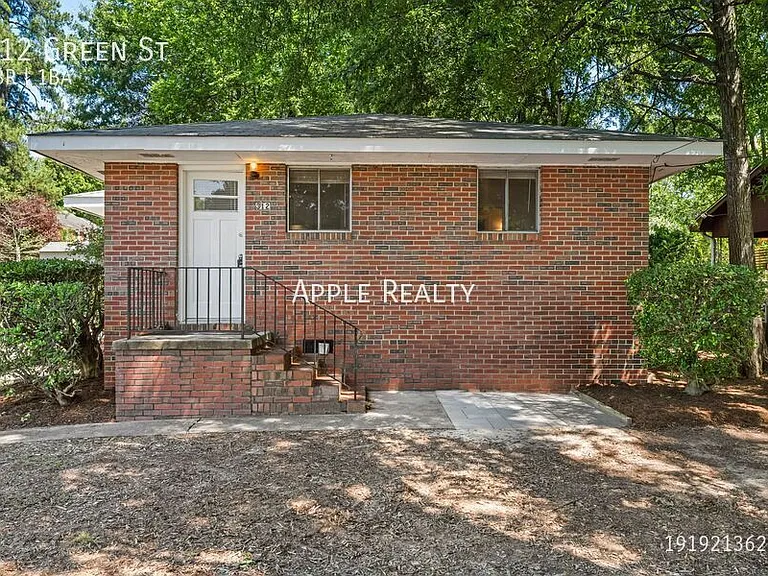 312 Green St — Photo 1