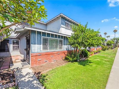 30 Camelback Ave N, Carson, CA, 90745