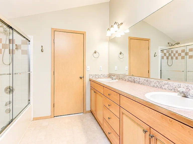 5622 Fauntleroy Way SW #B — Photo 7