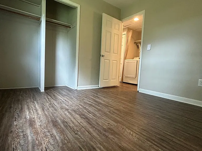4536 Walter Ave — Photo 15
