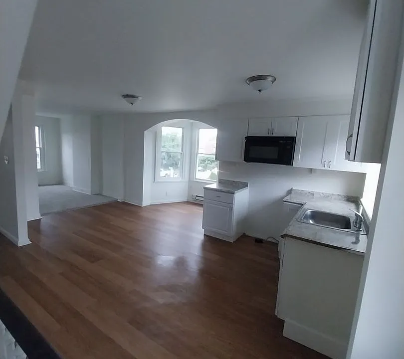 27 W Fornance St
