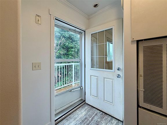 4th image of 1322 Birchwood Rd