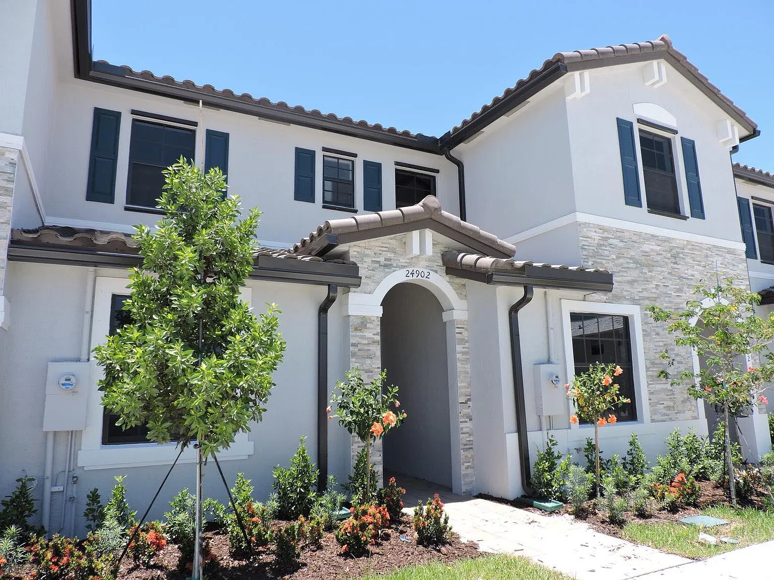 3 bed, 1796 sqft, $2,695 — Photo 1