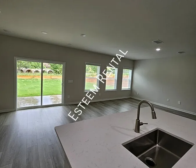 1151 Winding Spring Dr — Photo 11