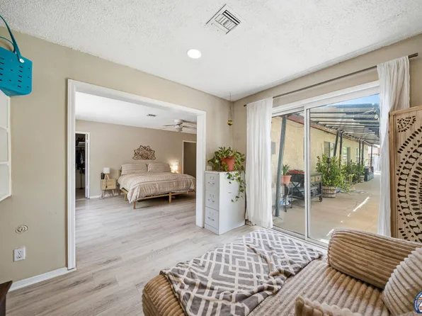 2015 Erwin Rd, El Centro, CA 92243