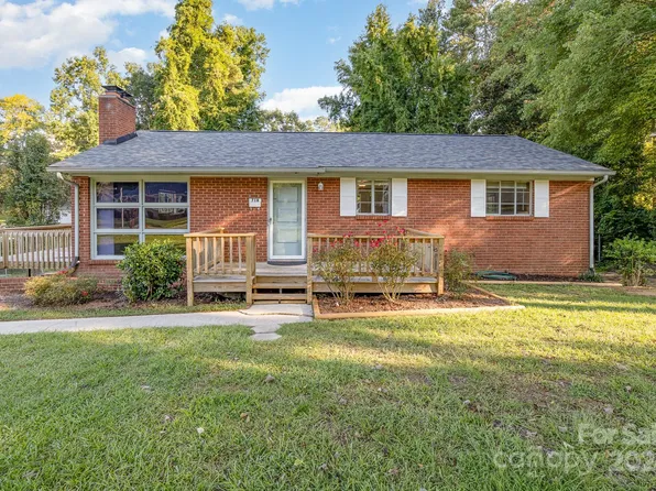 718 Demingwood St, Wadesboro, NC 28170