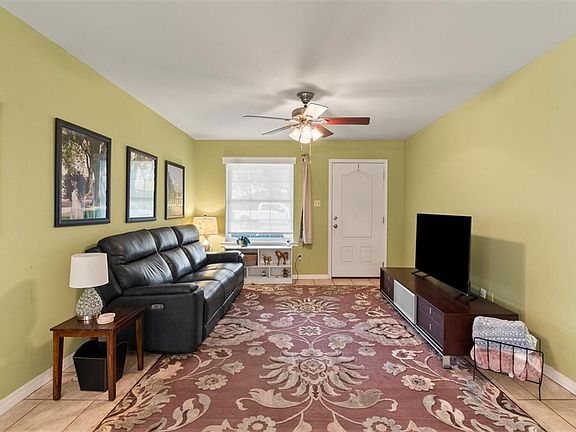 4th image of 5117 Fairfield St