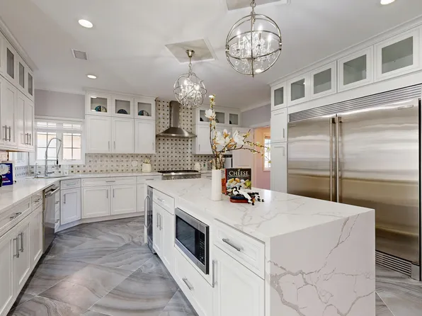 55 Nicole Loop image 4 of 24