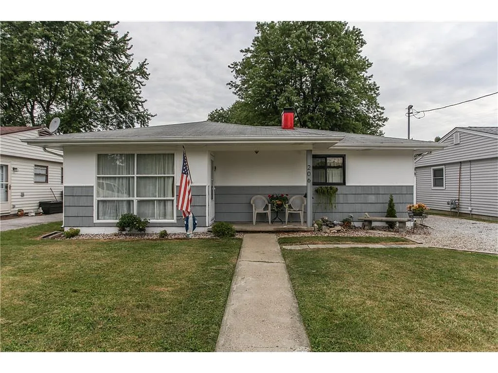 206 W Harriman Ave photo 1