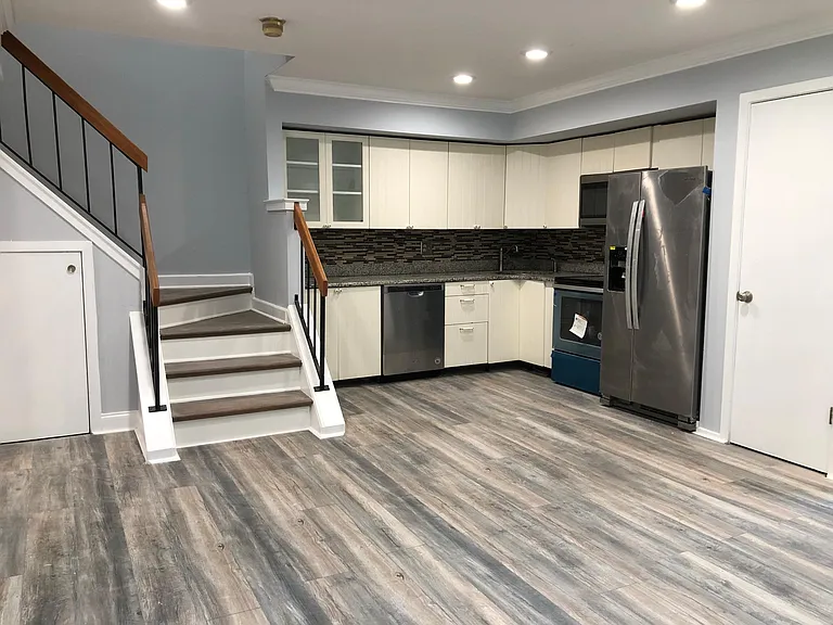 4908 Gina Ct — Photo 10