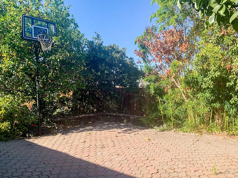 198 Dalma Dr — Photo 26