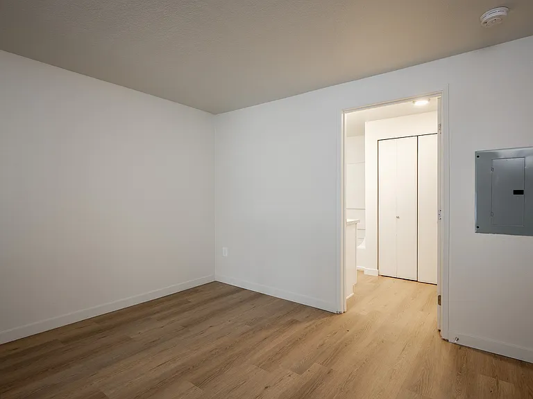 Glen Ridge | Interior