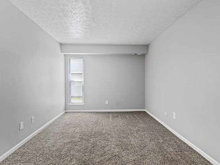 316 W Washington St — Photo 7