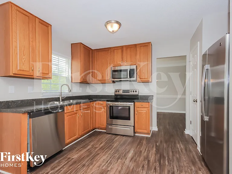145 Golden Valley Dr — Photo 7