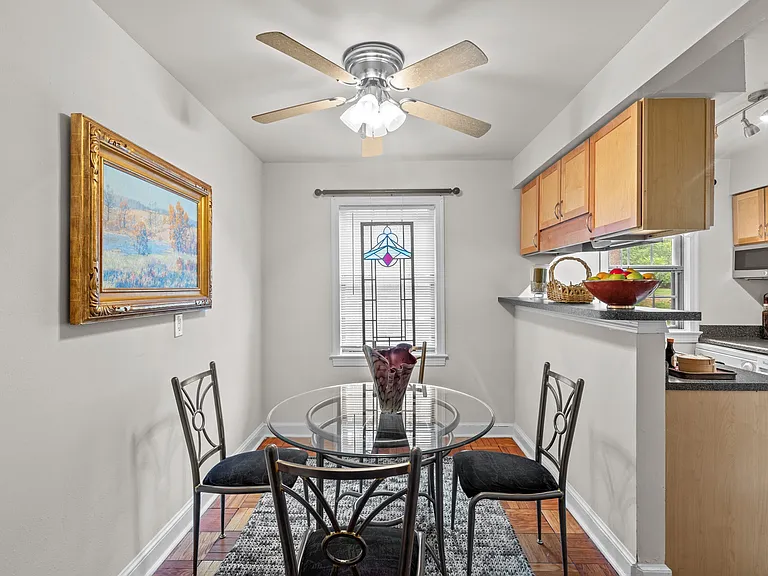 Rock Creek Springs Apartments — Photo 6