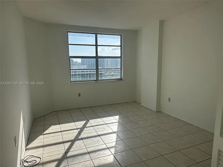 1965 S Ocean Dr #17M — Photo 6