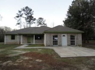305 Harrietts Bluff Rd, Woodbine, GA 31569