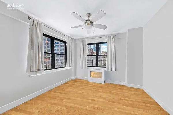 Rented by Sotheby's International Realty | media 6