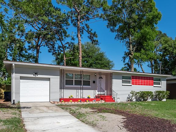 3rd image of 3351 Cesery Blvd