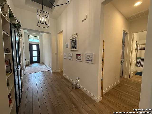 2216 Prado Dr — Photo 8