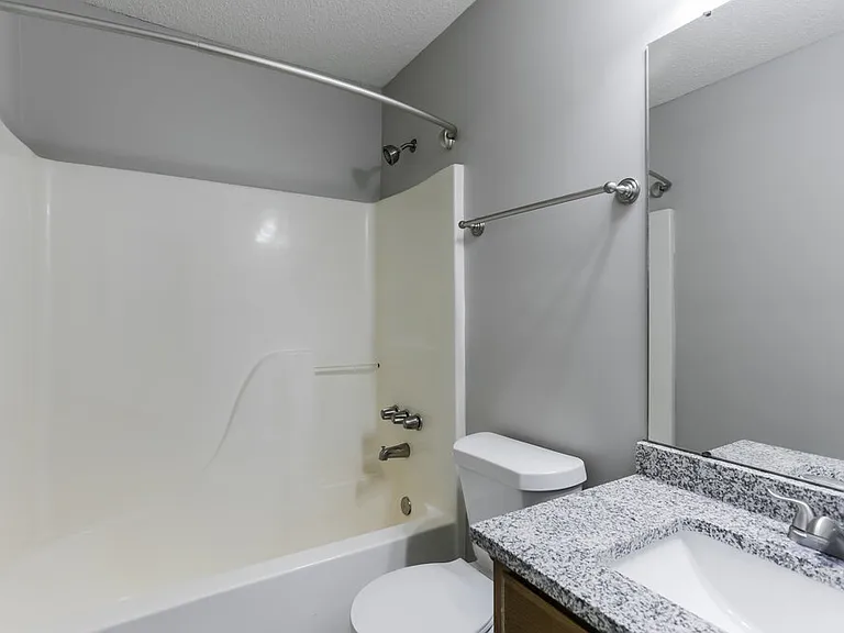7007 Raleigh Lagrange Rd — Photo 13