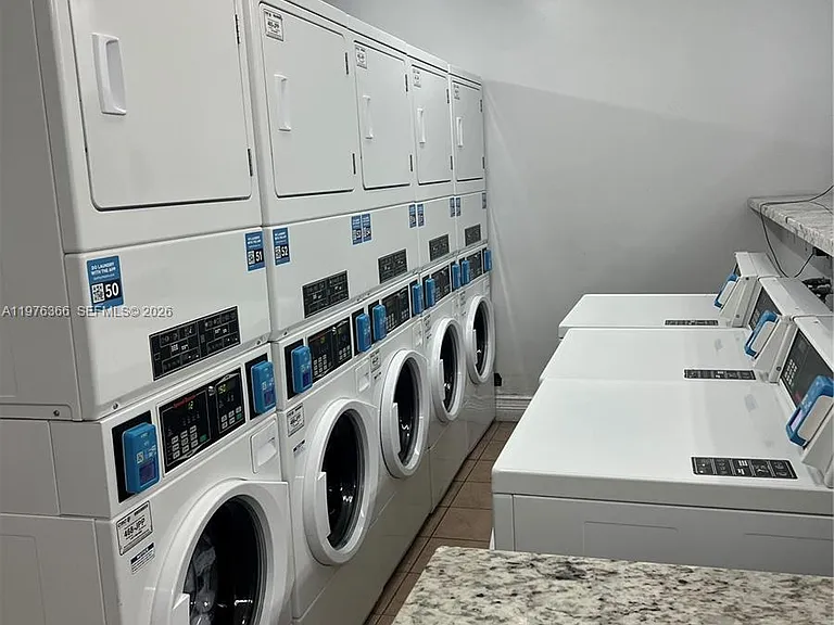 850 N Miami Ave #W-1808 — Photo 18