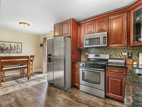 4th image of 1004 Osmond Ave