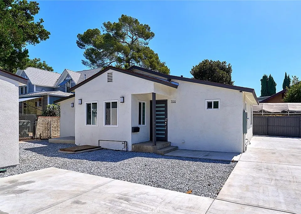 708 N El Molino Ave