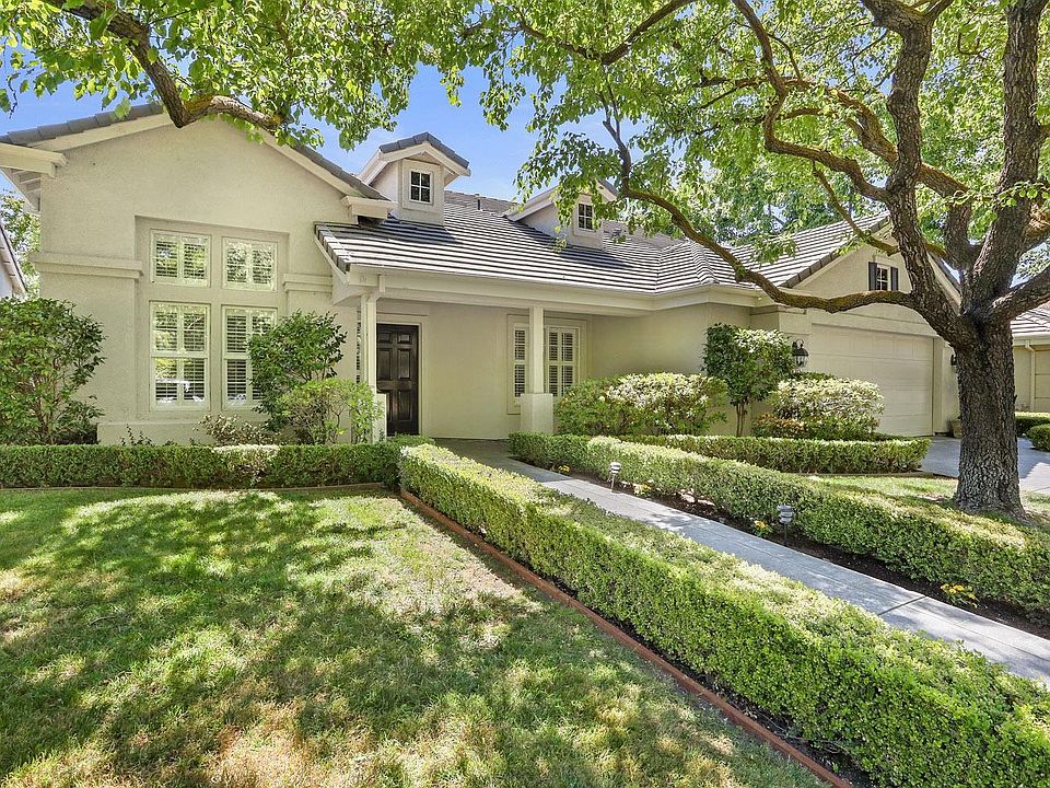 1st image of 4203 Pinehurst Cir